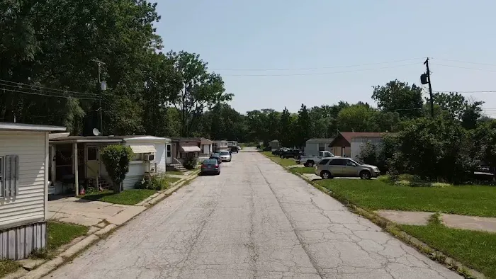 Saginaw Estates Mobile Home Park Picture 6