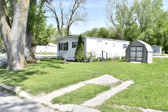 Saginaw Estates Mobile Home Park Picture 7