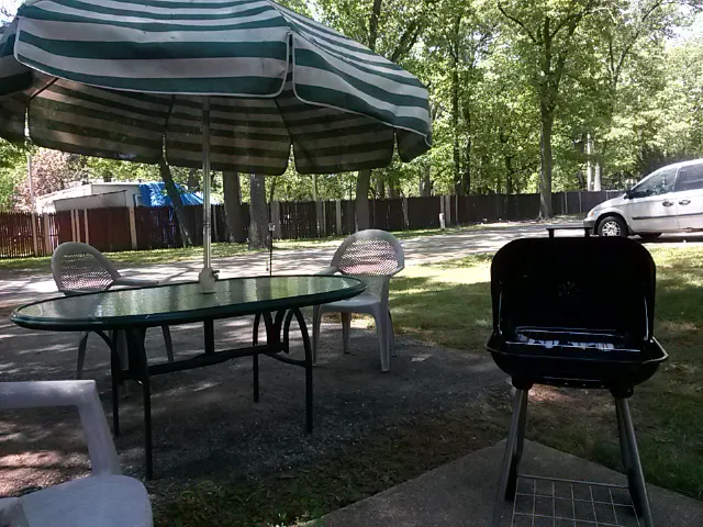 Oaks Mobile Home Park Picture 4