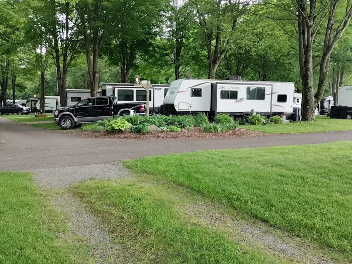 Bay Shore Campgrounds Picture 7
