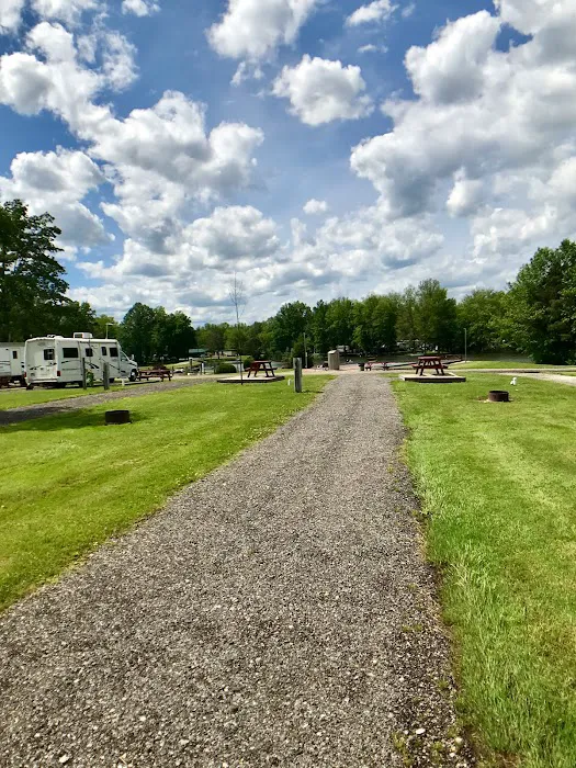 Paradise Lakes Family Campground Picture 2