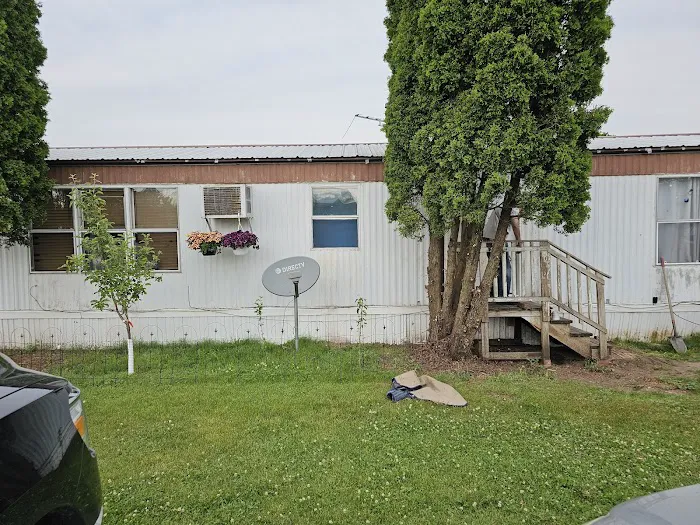 Pleasant Valley Mobile Home Park Picture 3