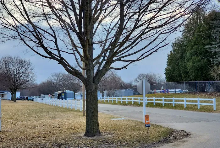 Meadows Mobile Home Park Picture 3
