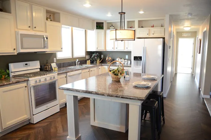 New Durham Estates Land Lease Community and Manufactured Home Dealer Picture 3