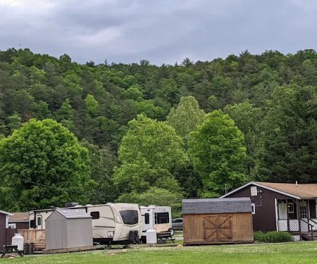 Buckhorne Country Store and Campground