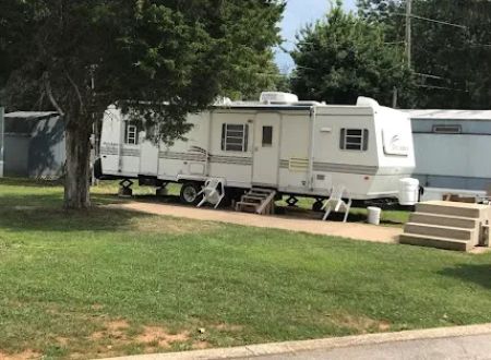 Co-Z Mobile Home Park