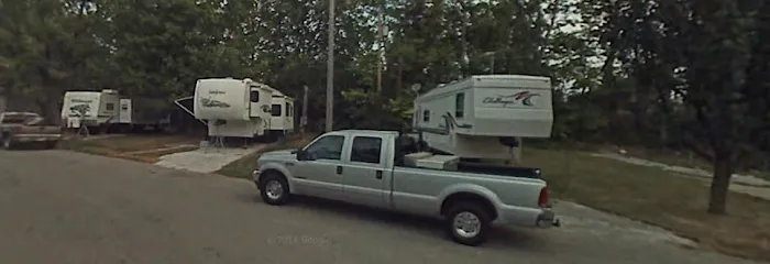 Co-Z Mobile Home Park Picture 7
