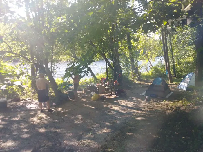 Twin River Campground Driveway Picture 2