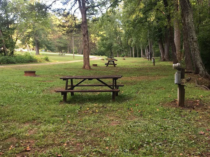 Paradise Lake Family Campground Picture 7