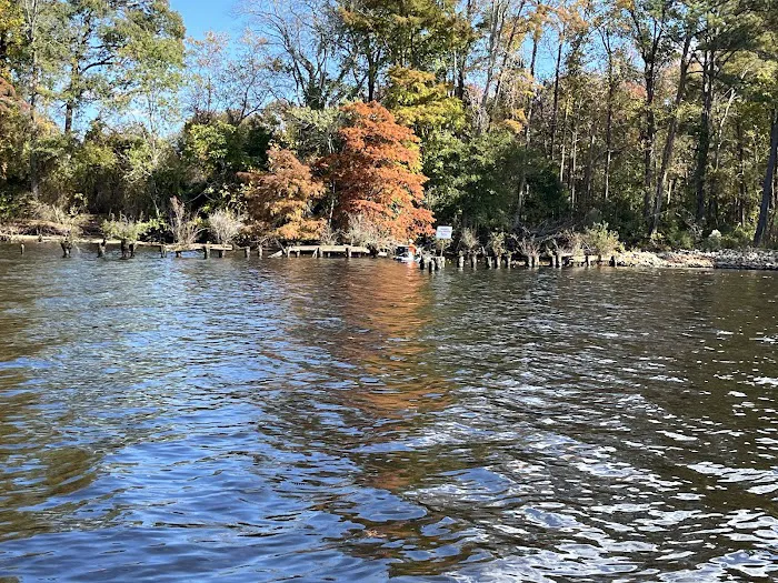 Holladay Island East Picture 2