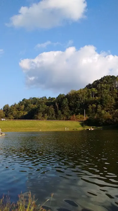 Curtisville Lake and Campground Picture 6