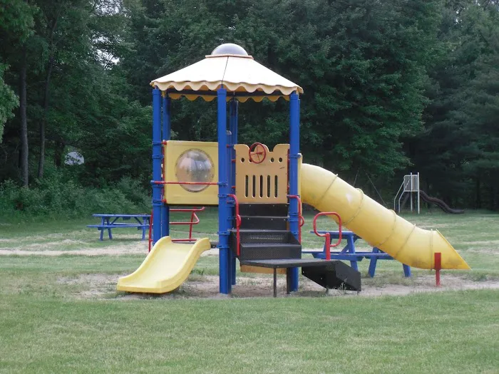 Deerfield Pines Picture 1