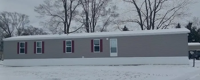 Creekside Manor Mobile Home Park Picture 6
