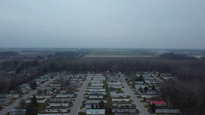 Fairfield Manor Mobile Home Community Picture 3