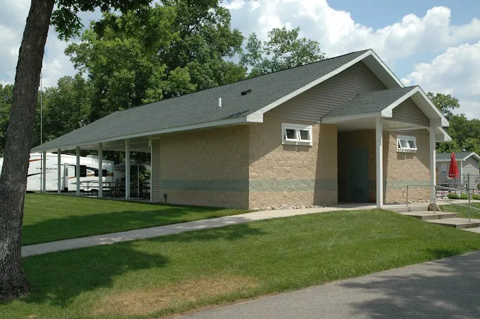 Pere Marquette Oaks RV Resort Picture 1