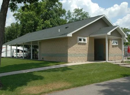 Pere Marquette Oaks RV Resort