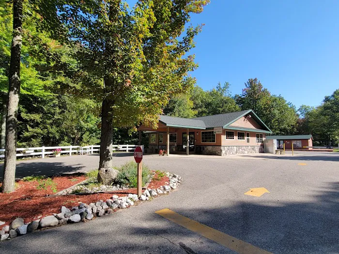 The Woodland Shores RV Resort Picture 2