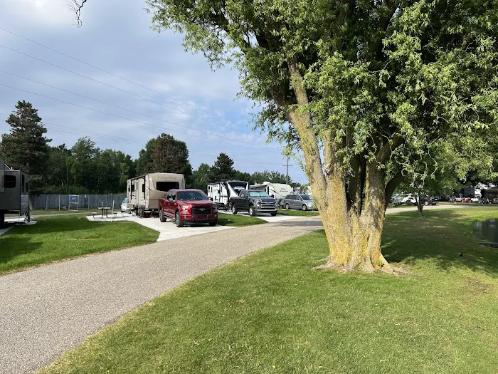 Poncho's Pond RV Park Picture 5