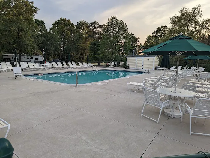 Vacation Station RV Resort Picture 4