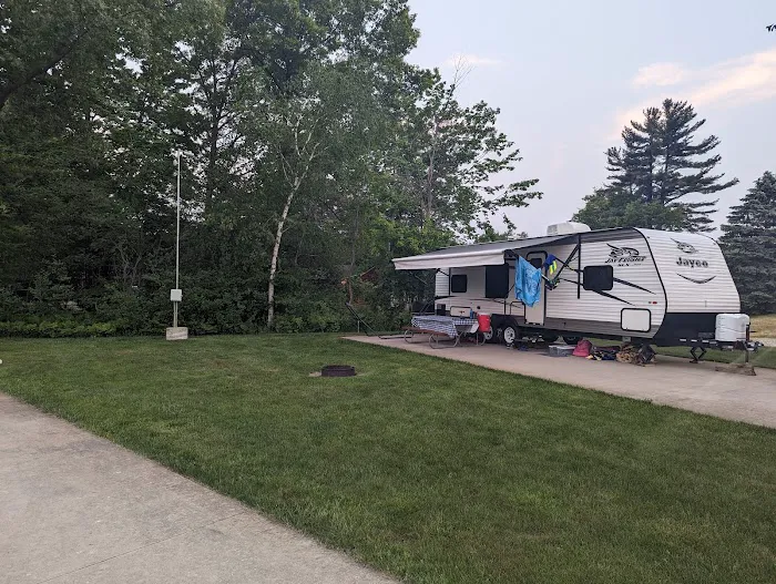 Vacation Station RV Resort Picture 6