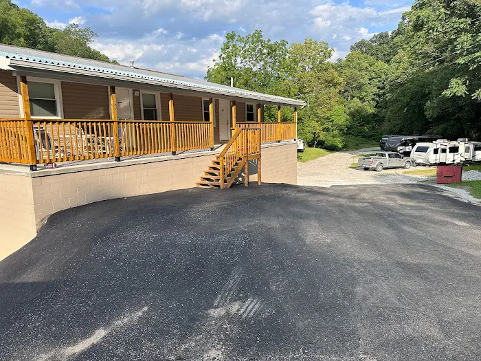 Rock Lane Realty LLC, RV Sites, Fully Furnished Monthly Rentals Picture 4