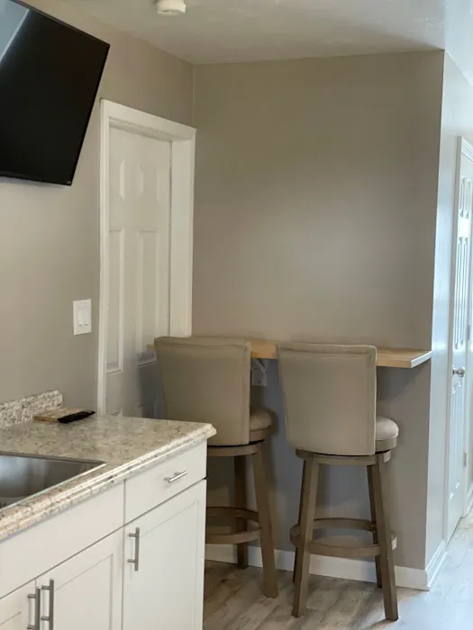 Rock Lane Realty LLC, RV Sites, Fully Furnished Monthly Rentals Picture 2