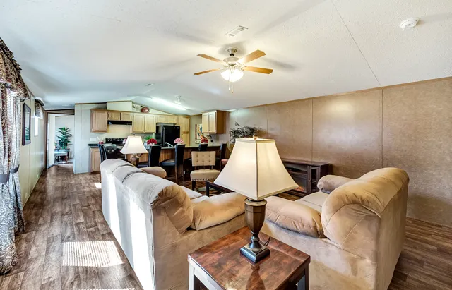 Ludington Mobile Home Community Picture 4