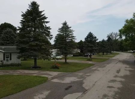 Ludington Mobile Home Community