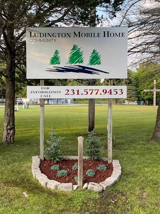 Ludington Mobile Home Community Picture 7