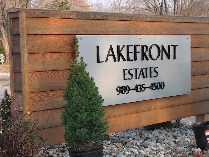 Lakefront Estates Picture 5
