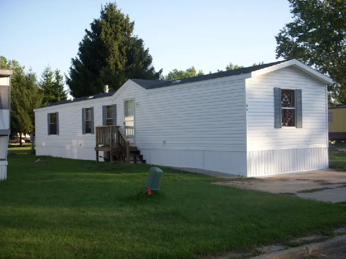 Lakefront Estates Picture 1