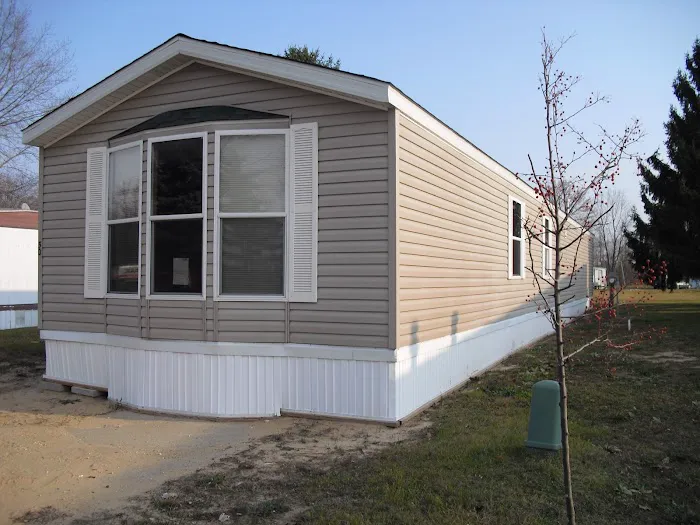 Lakefront Estates Picture 7