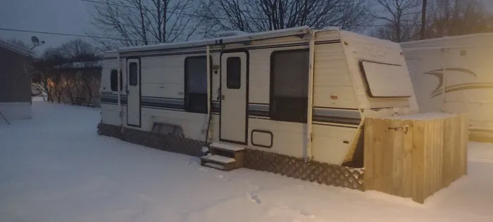 Lakeshore Mobile Home Park Picture 1