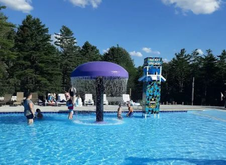 Yogi Bear's Jellystone Park at Yonderhill in Madison, ME