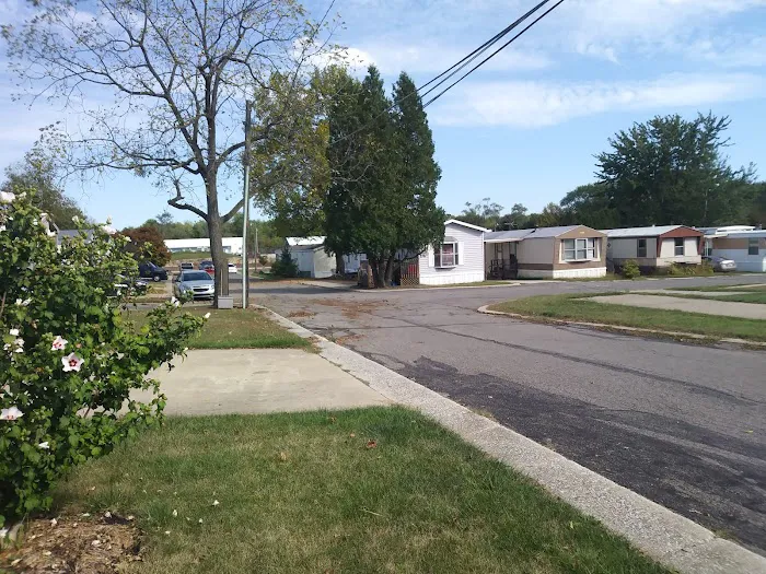 Flint Lake Mobile Home Park Picture 1
