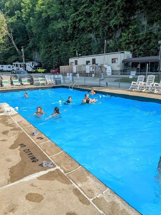 Camp Nelson RV Park Picture 3