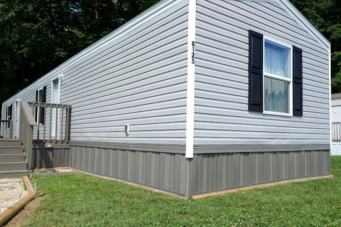 Berkshire Pointe Mobile Home Park Picture 4