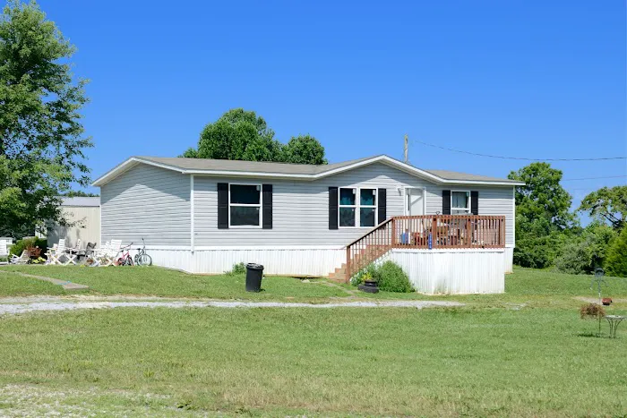 Berkshire Pointe Mobile Home Park Picture 6