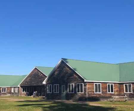 Twin Ponds Lodge
