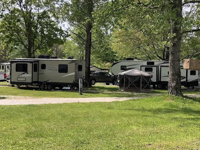 Hide-A-Way Lakes Campground Picture 7