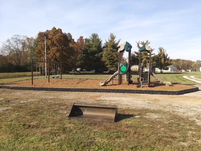 Silver Lakes Pointe Mobile Home Park Picture 7