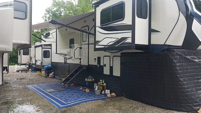 Add-More Mobile home park Picture 1