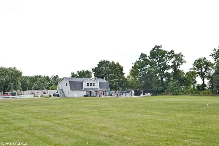 Pleasant Valley Manufactured Home Community Picture 3