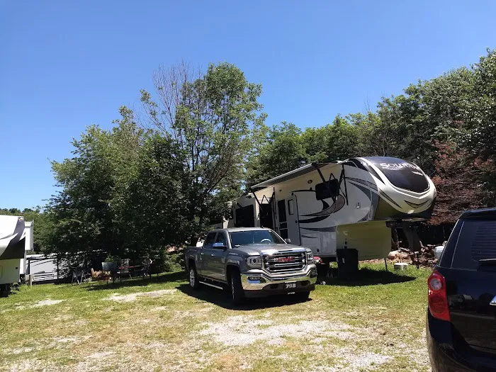 Clewell's Landing Camp at Pinecrest Picture 9