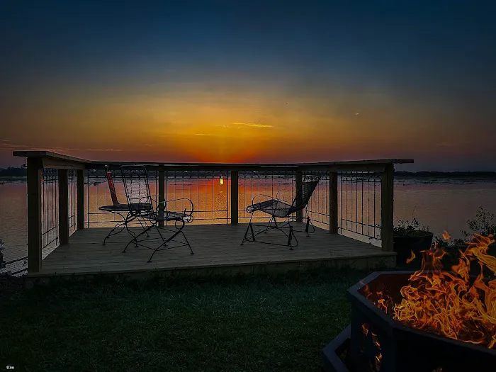 Water Front Saginaw Bay (1) RV Site-All Year-WiFi,30AMP,Water Picture 6
