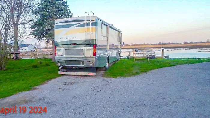 Water Front Saginaw Bay (1) RV Site-All Year-WiFi,30AMP,Water Picture 4