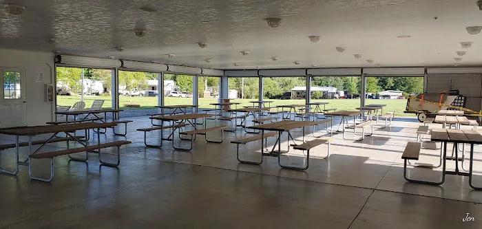 McDermott’s Lakefront Campground Picture 5