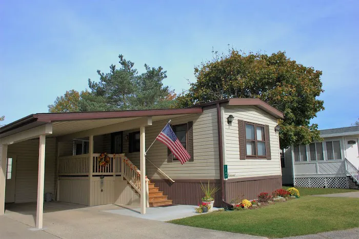 Pinecrest Estates Picture 2