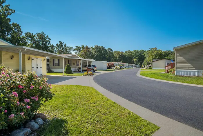 Alpine Village Mobile home Park Picture 8