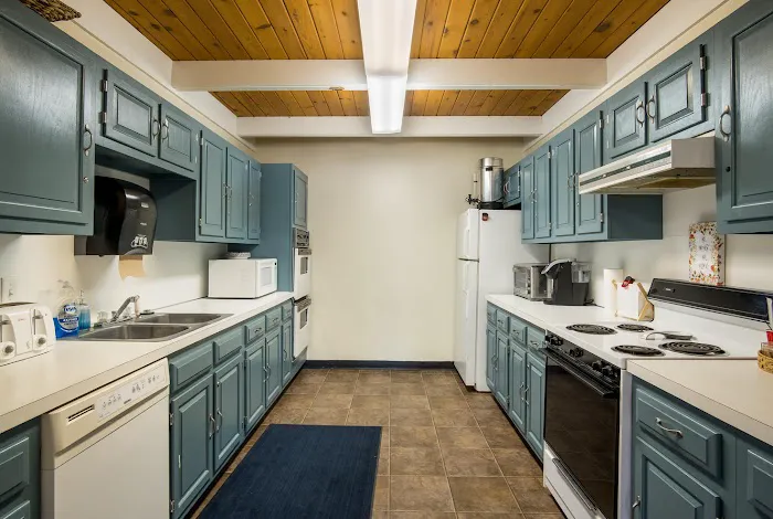 Alpine Village Mobile home Park Picture 6